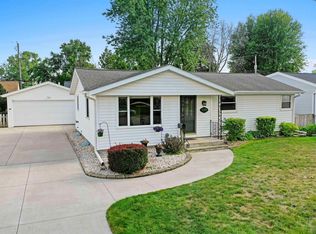 2579 Lavender Ln, Green Bay, WI 54313