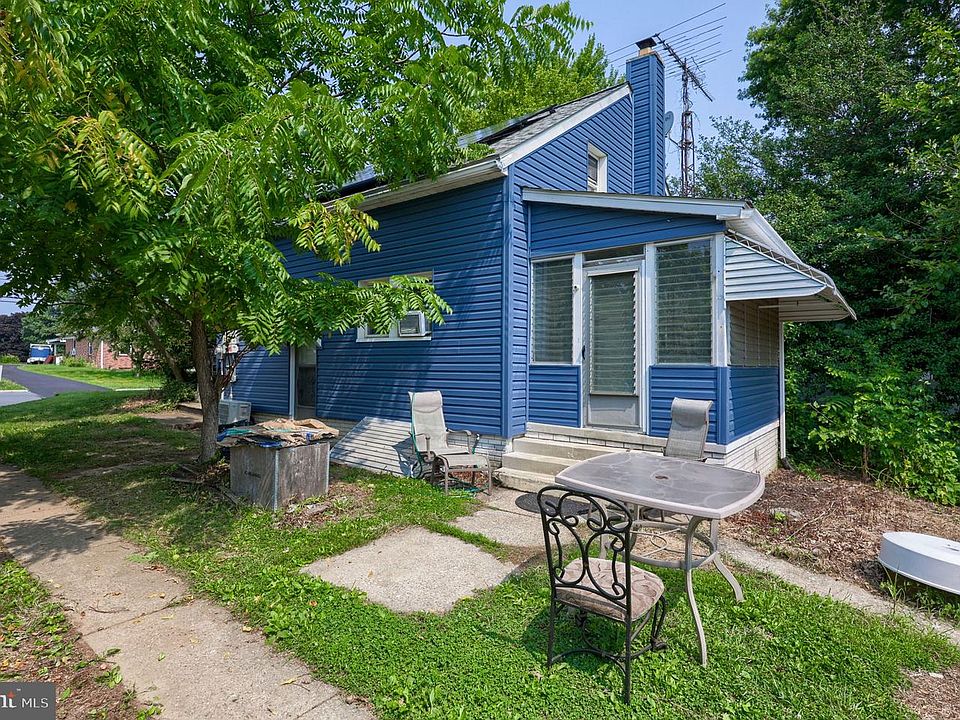 1st image of 429 N Pleasant Ave