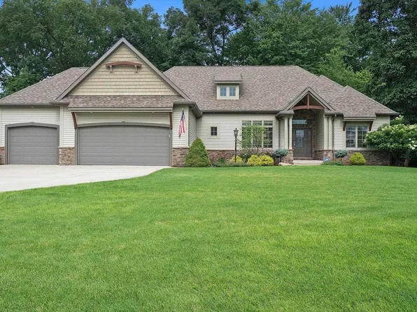 51591 Copper Forest Ln, Granger, IN 46530