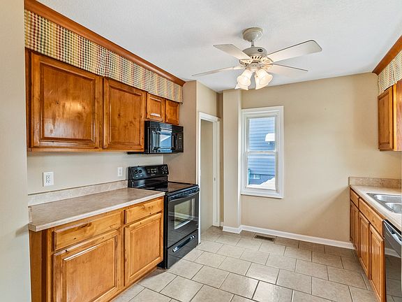 4th image of 6412 Washington Ave