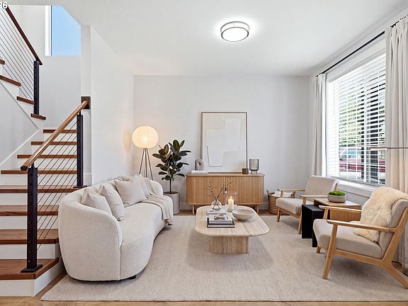 5th image of 9915 NE 69th St