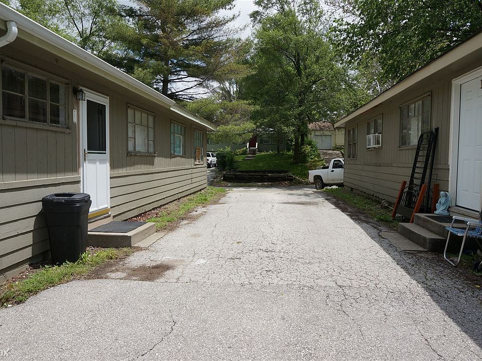 4206-08 Drive to Parking