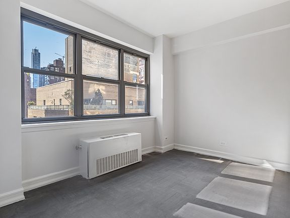 5th image of 80 Park Ave APT 14A