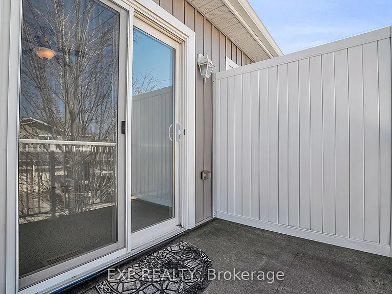 75 Prince William Way #6 — Photo 37