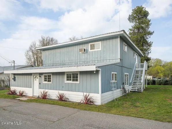 11102 N 4th St, Hauser, ID 83854