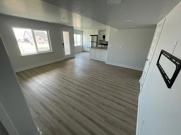 946 N Olson Dr #1 — Photo 4