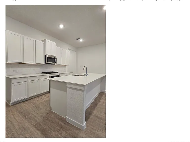 1333 Armitage Way — Photo 11