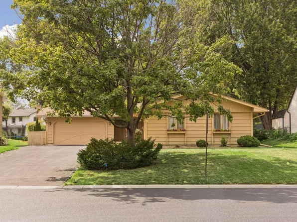 3901 Louisiana Ave N, New Hope, MN 55427