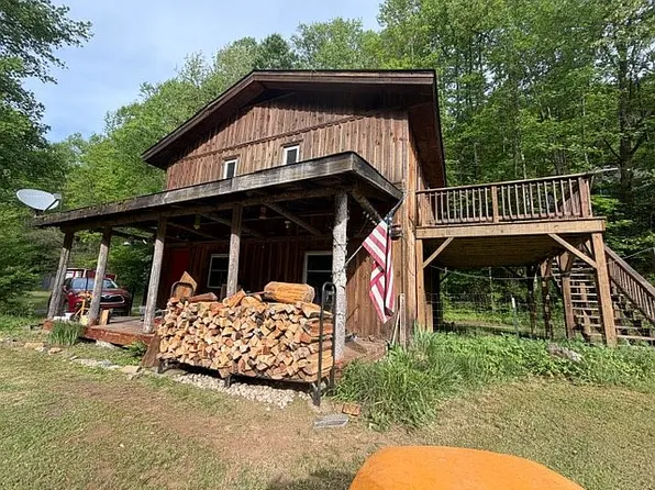 454 Bradley Branch Rd, Whittier, NC 28789