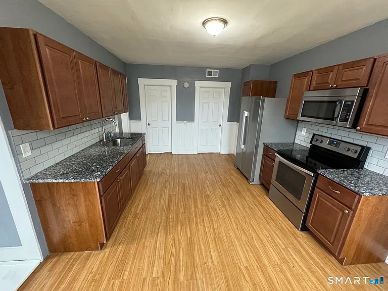 11 Columbia St #2 — Photo 2