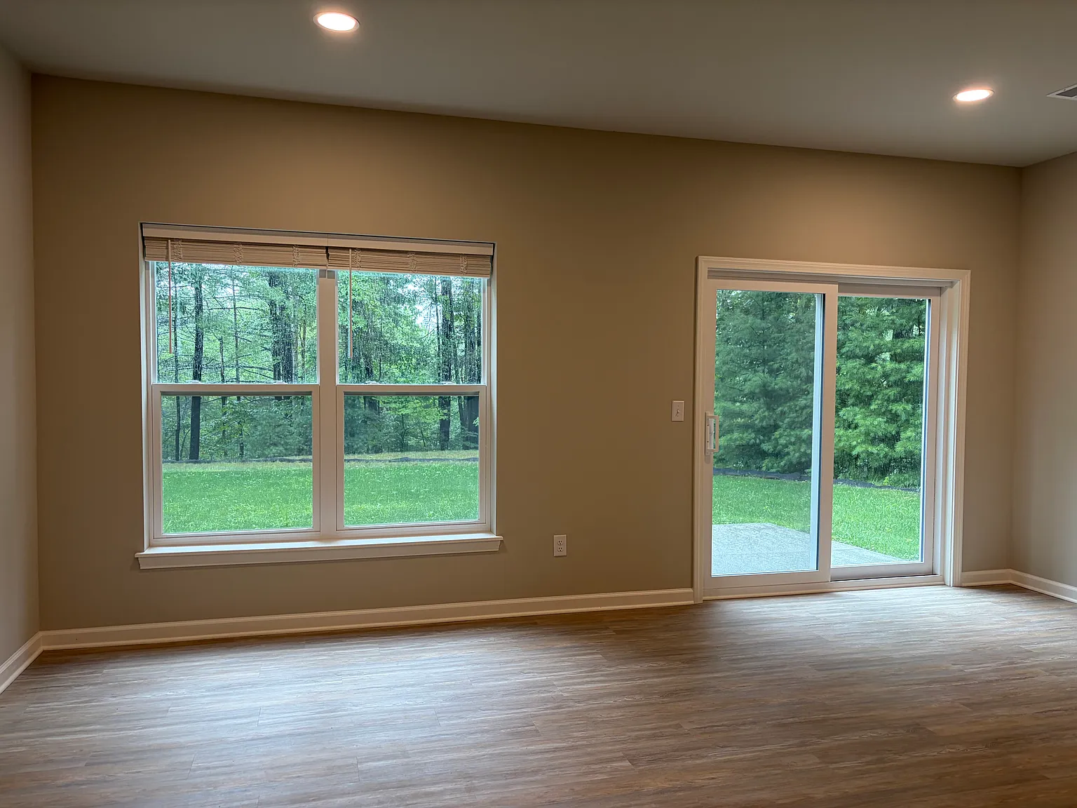 3 bed, 2.5 bath, $2,350 — Photo 2
