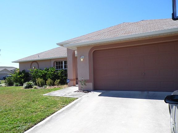 4th image of 3046 SW 23rd Pl