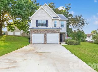 201 Sandstone Dr, Hampton, GA 30228