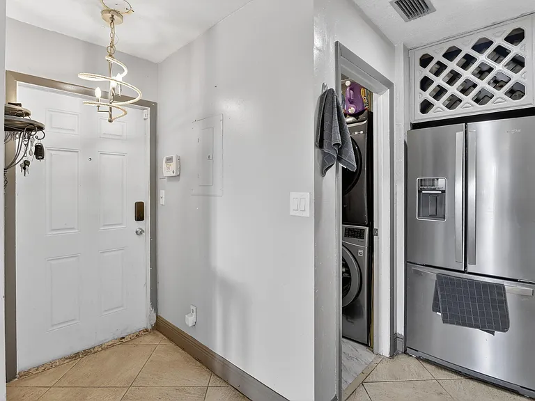 1250 SW 113th Ter #201 — Photo 16