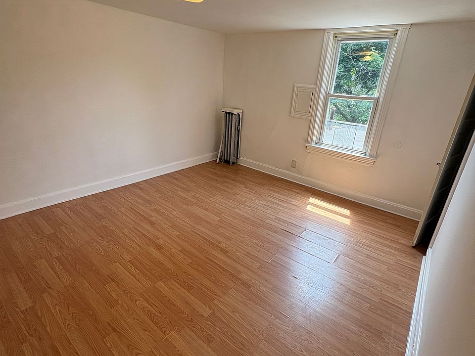 1st image of 48 N 17th St