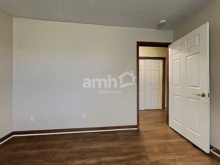 2303 Sir Edward Ln — Photo 16