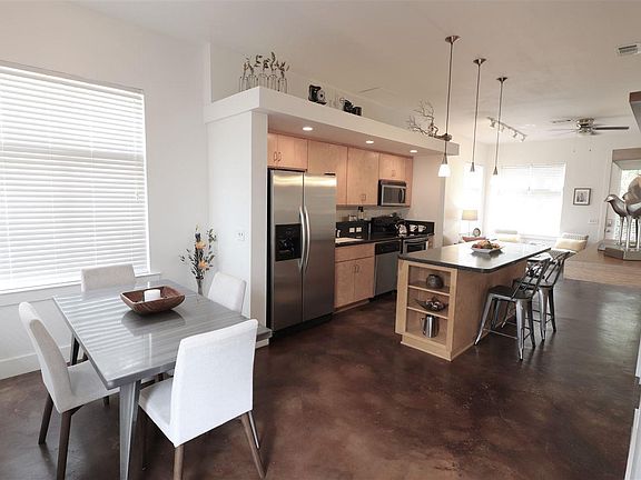 4th image of 611 N Alcaniz St