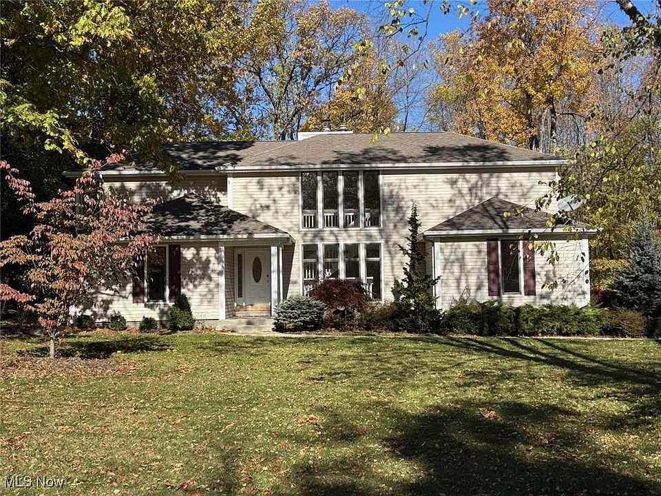 1st image of 1353 Lake Martin Dr