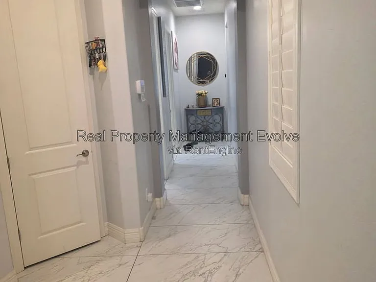 2307 E Mahogany Pl — Photo 32