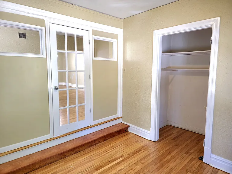 7208 Forsyth Blvd — Photo 8