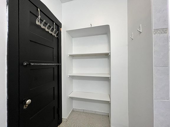5th image of 3140 W Diversey Ave Unit 2