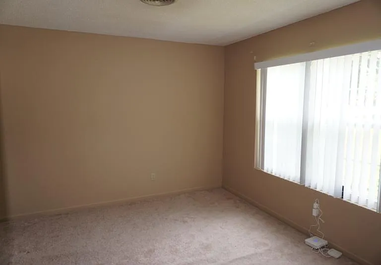 2802 Auburn St — Photo 5