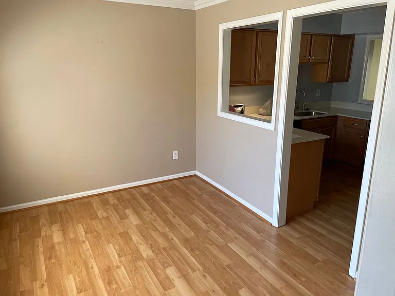 925 Sir Wilfred Cir — Photo 2