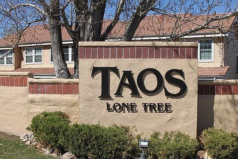 8755 Mesquite Row 001