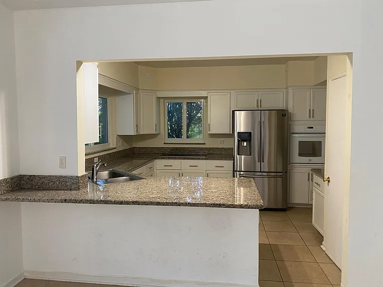 7630 SW 53rd Pl — Photo 3