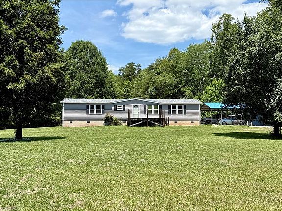 3rd image of 1177 Stone Mountain Rd