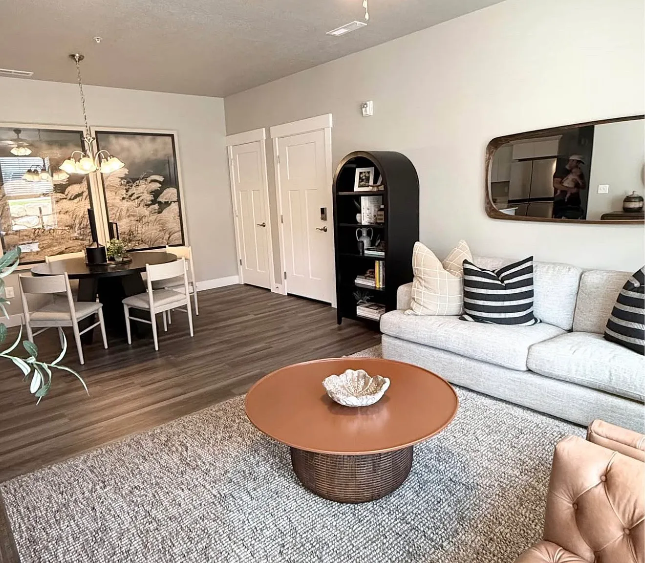 3 bed, $675 — Photo 2