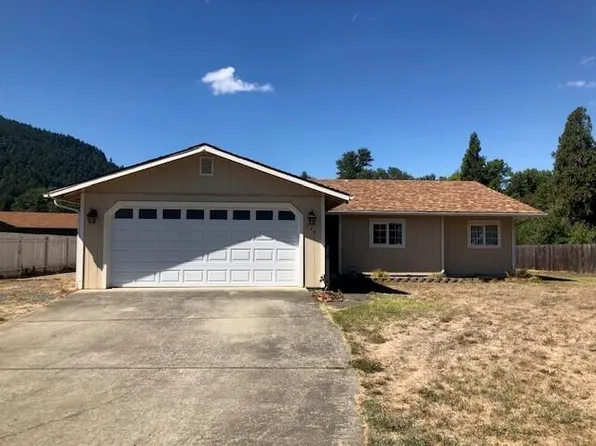 330 Outback Ln, Glendale, OR 97442