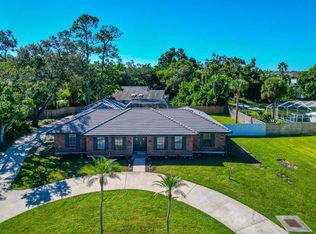 1861 Riviera Cir, Sarasota, FL 34232