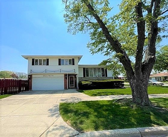 1st image of 8953 Oak Park Ave