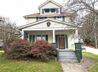 109 W Thames St, Norwich, CT 06360