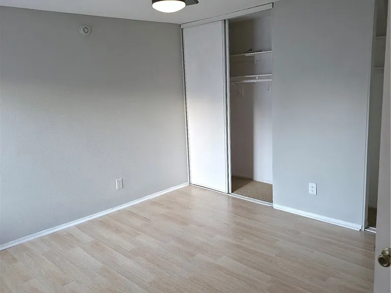 4558 Willis Ave — Photo 14
