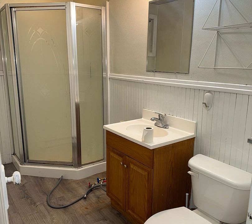 2nd image of 274 Diamond Hill Rd APT 1R