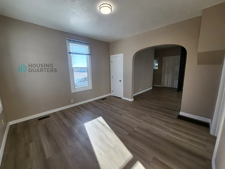 4730 N Freya St — Photo 3