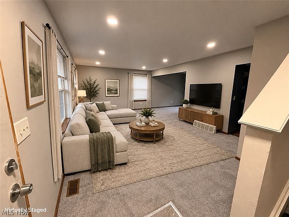 2nd image of 10606 Reno Ave
