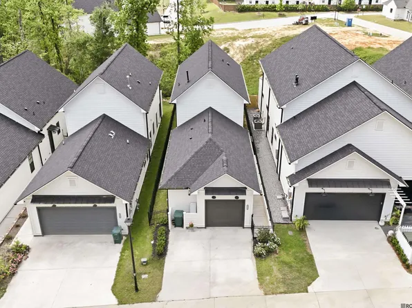 3116 Parkside Ln, Saint Francisville, LA 70775