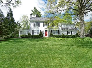 5998 Euclid Rd, Cincinnati, OH 45236