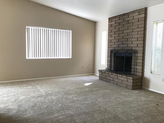 4th image of 3401 S Hardy Dr