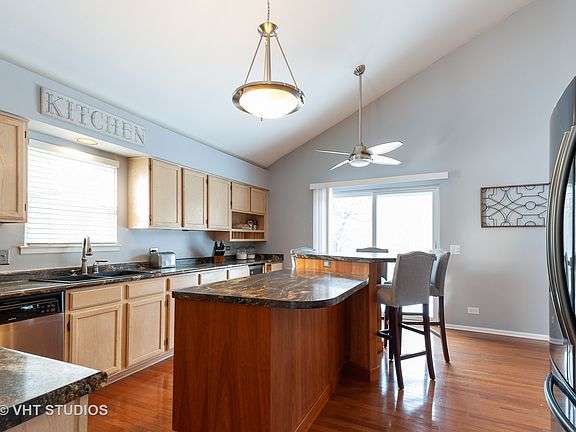 5th image of 101 N Crooked Lake Ln
