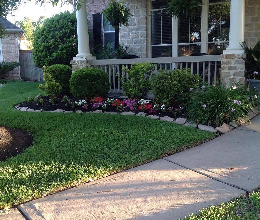 2nd image of 1102 Chelshurst Way