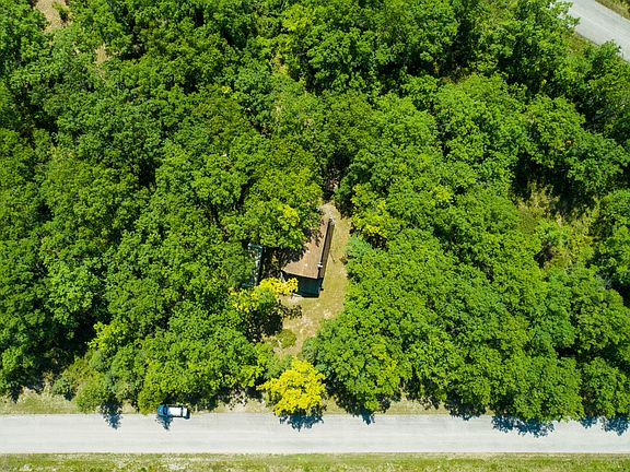 4th image of 15791 Ponderosa Cir