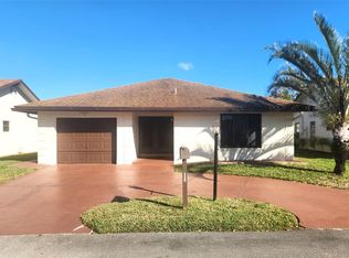1572 SW 23rd Ter, Deerfield Beach, FL 33442