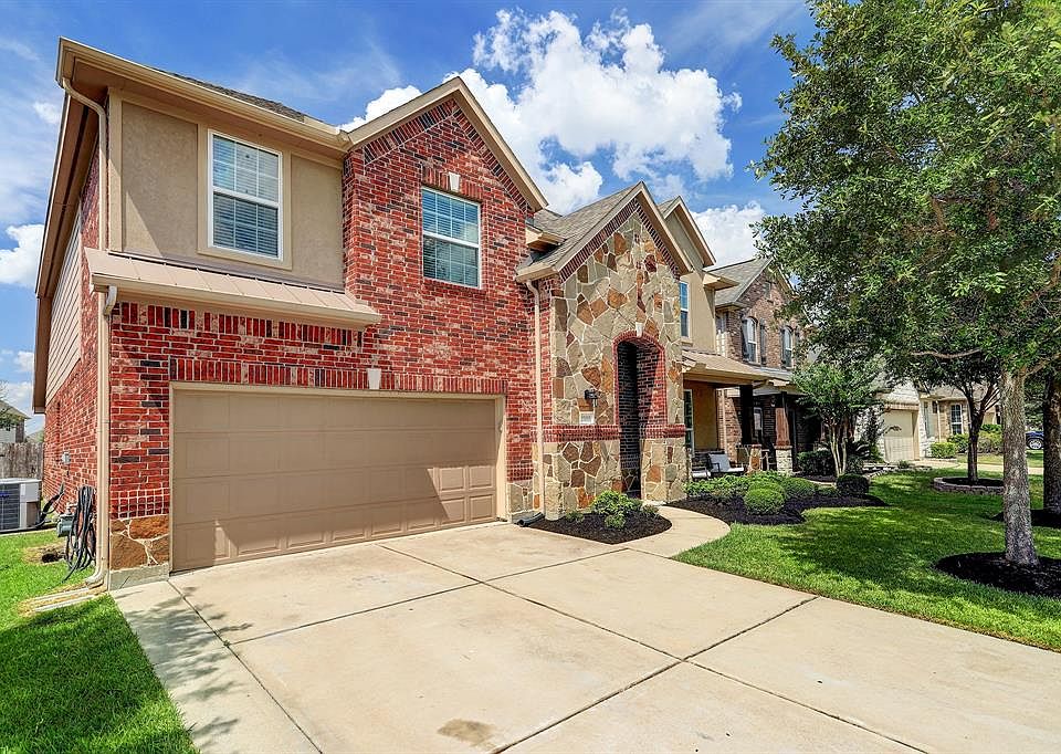 1st image of 10111 Sweet Willow Ln