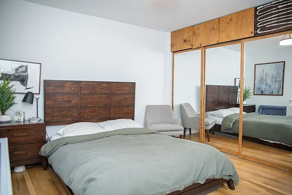 Rented by New York City Moves Team LLC | media 12