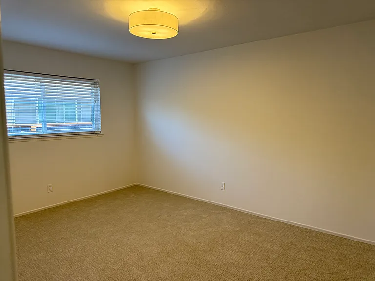 1151 Sanchez Way — Photo 8