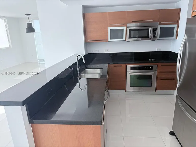 244 Biscayne Blvd #3803 — Photo 1